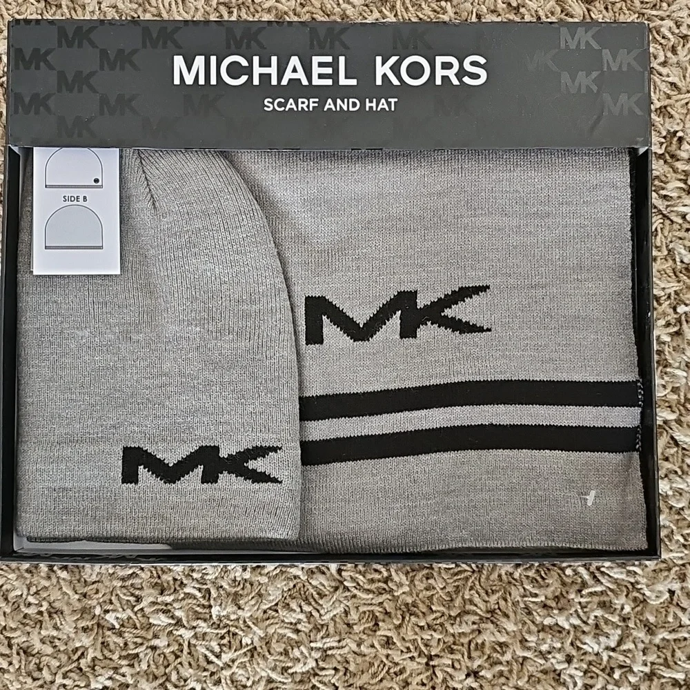 NWT Michael Kors Scarf and Hat Set Gray Black Knit Gift Box Accessory Set Unisex - Picture 1 of 6